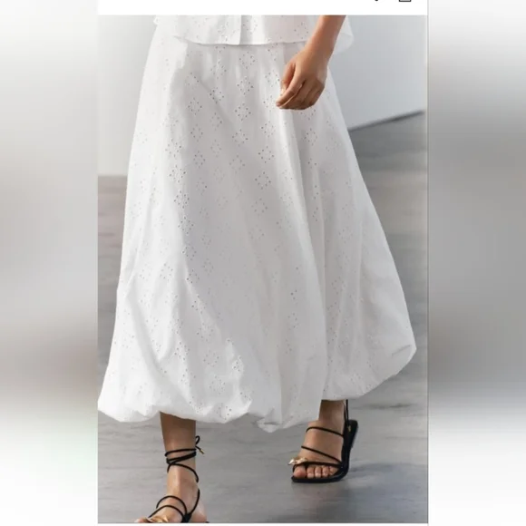 Zara ZW Collection Voluminous Skirt with Cutwork Embroidery Sz-L - Picture 1 of 11